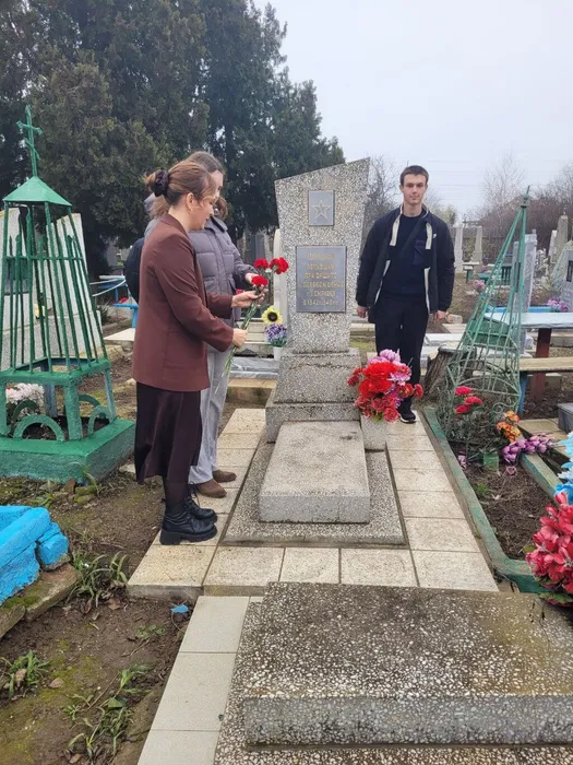 7185bc16-41b5-4ab8-b7b8-8480e289ff92