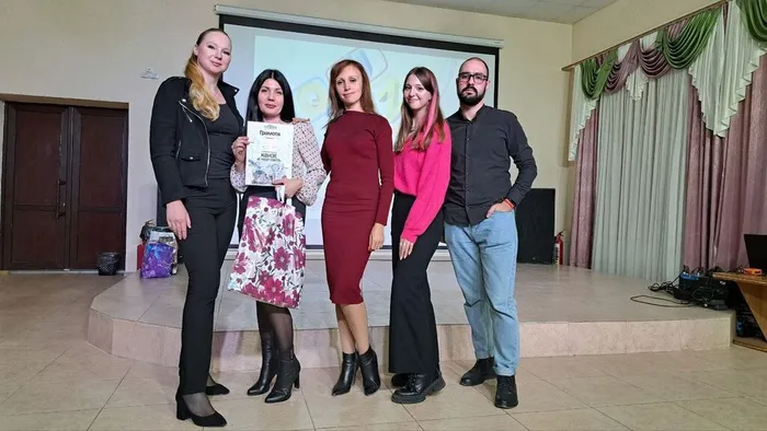 dZCILWbmpuA